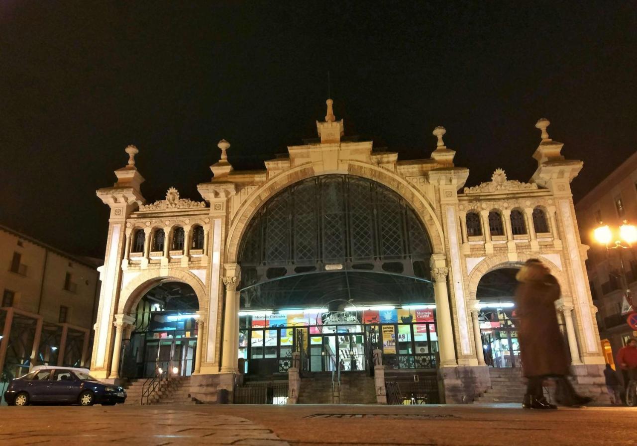 Mirador Del Portillo Zaragoza Bagian luar foto