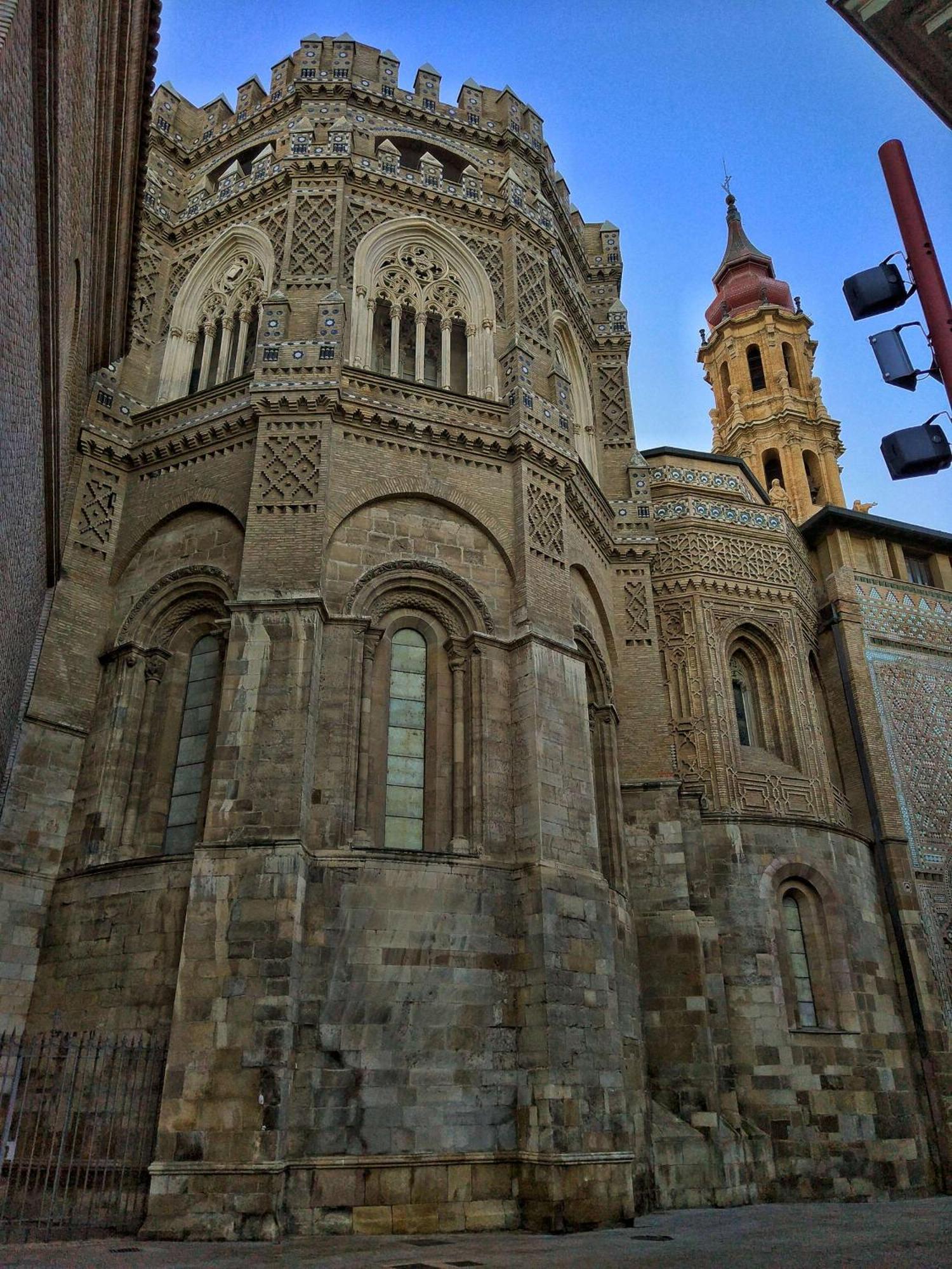 Mirador Del Portillo Zaragoza Bagian luar foto